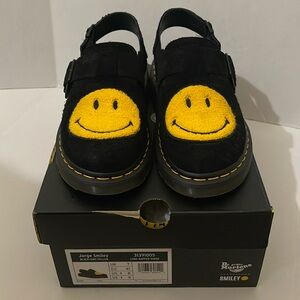 Dr Marten Jorge Smiley mules